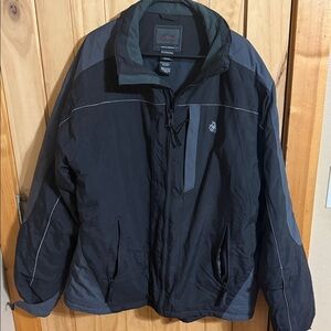 Legendary Whitetails Men's Black and Gray Insulated Winter Jacket